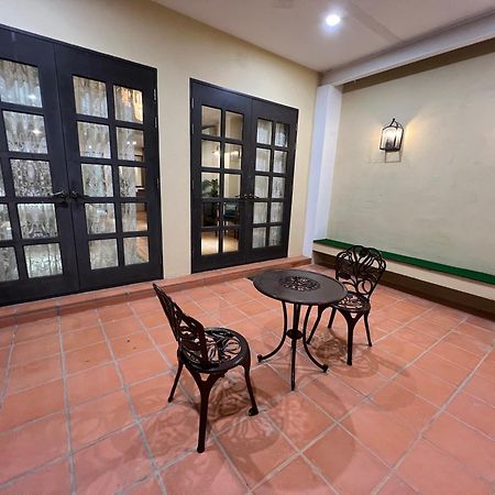 Bed and Breakfast Botanica Mansion Balik Pulau Exterior foto